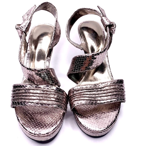Women’s Nine West Silver Strap 4 inch heels-8 - Picture 3 of 6